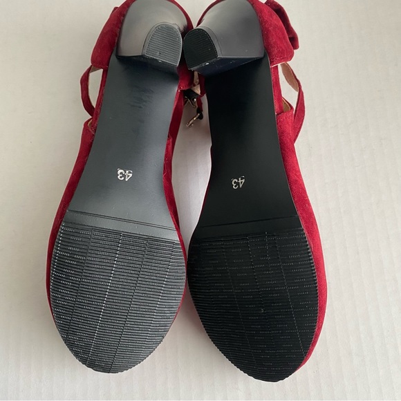 Red Cutout Heel - Picture 8 of 9